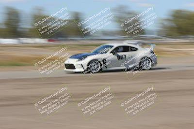 media/Oct-04-2025-OnGrid (Sat) [[44bd565ffa]]/Purple Group/Grapevine/